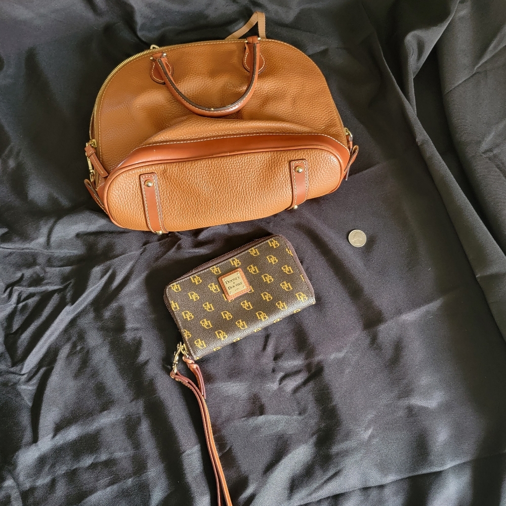 Dooney & Bourke set